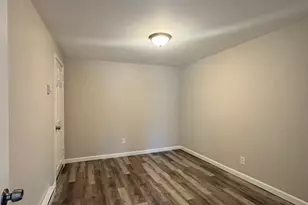 253 Main, Leicester, MA 01611 - Photo 11