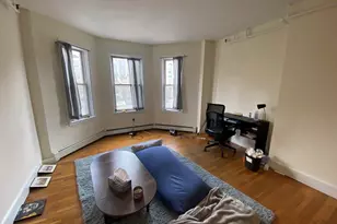 712 Commonwealth Ave, Boston, MA 02215 - Photo 1