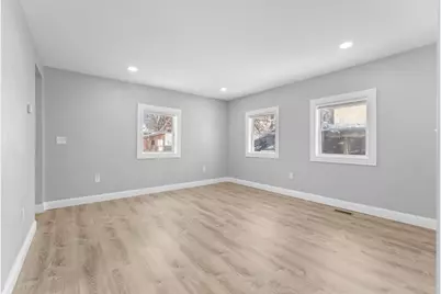 29 Hunt St, Brockton, MA 02302 - Photo 7