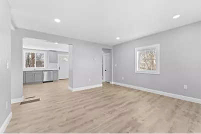 29 Hunt St, Brockton, MA 02302 - Photo 5