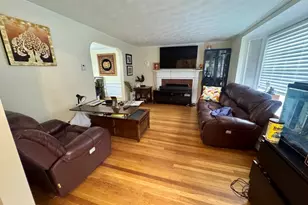 72 Redlands Rd, Boston, MA 02132 - Photo 9