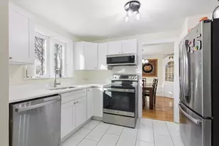 72 Redlands Rd, Boston, MA 02132 - Photo 5