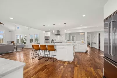 19 Wood St, Hopkinton, MA 01748 - Photo 3