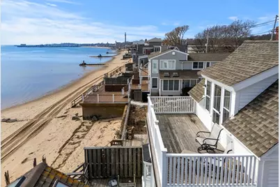 561 Commercial St, Provincetown, MA 02657 - Photo 11
