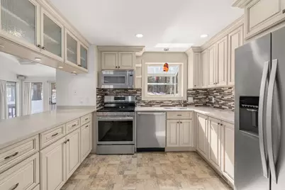 20 Hickory Hill Road, Wayland, MA 01778 - Photo 9