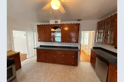 9 Chilton St, Plymouth, MA 02360 - Photo 7