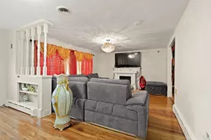 134 Oak St, Brockton, MA 02301 - Photo 5