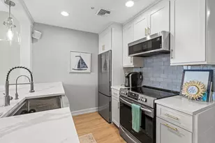 300 Commercial St, Boston, MA 02109 - Photo 11