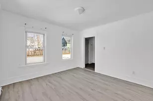 10 Hemlock Ct, Springfield, MA 01105 - Photo 7