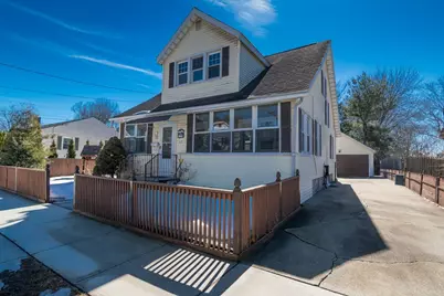 17 Stuyvesant St, Springfield, MA 01104 - Photo 35