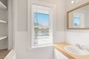 37 Howard St, Lynn, MA 01902 - Photo 31