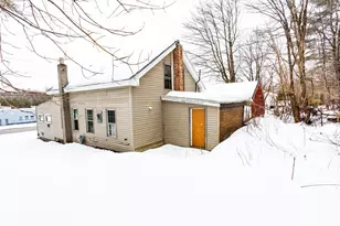 132 E Main St, West Brookfield, MA 01585 - Photo 27
