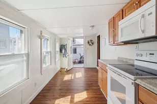 1080 Shirley St, Winthrop, MA 02152 - Photo 13