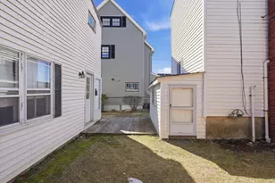 1080 Shirley St, Winthrop, MA 02152 - Photo 19