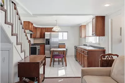 1080 Shirley St, Winthrop, MA 02152 - Photo 3