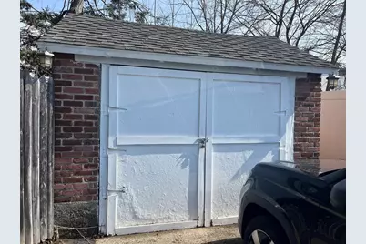 10 Malden St, Worcester, MA 01606 - Photo 5