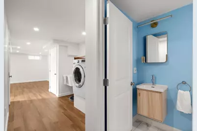 237 Davis St, Bedford, MA 01730 - Photo 29