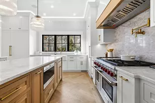 9 Tuttle Ln, Lynnfield, MA 01940 - Photo 11