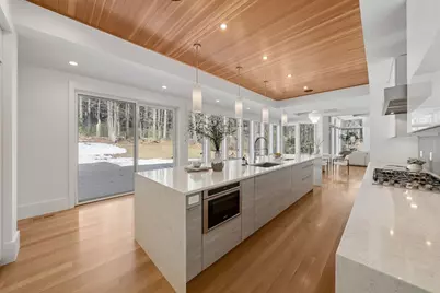 11 Winthrop Circle, Weston, MA 02493 - Photo 7