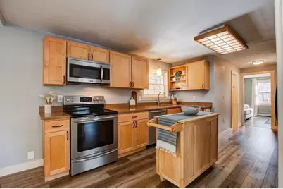 83 Richardson Dr, Fitchburg, MA 01420 - Photo 11