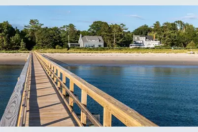 48 Proctor, Manchester by the Sea, MA 01944 - Photo 9