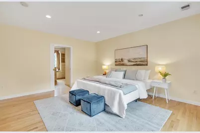 829 Chestnut St, Newton, MA 02468 - Photo 17