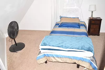 18 Harrison Ave, Holyoke, MA 01040 - Photo 11