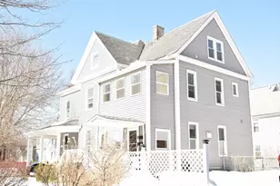 18 Harrison Ave, Holyoke, MA 01040 - Photo 7