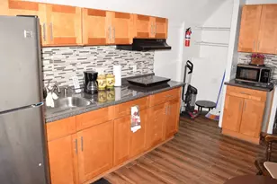 18 Harrison Ave, Holyoke, MA 01040 - Photo 17