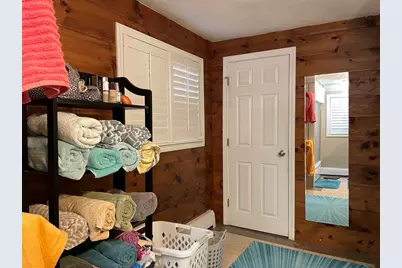 26 Pelham St, Billerica, MA 01862 - Photo 27