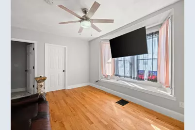 360 Lincoln Ave, Saugus, MA 01906 - Photo 15