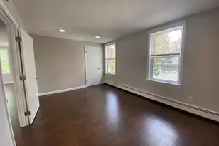 36 Upham St, Salem, MA 01970 - Photo 7