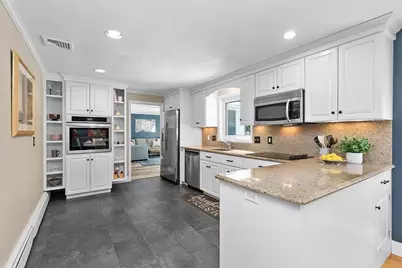 16 Bayberry Ln, Framingham, MA 01701 - Photo 9