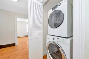 4 School St, Boston, MA 02119 - Photo 17