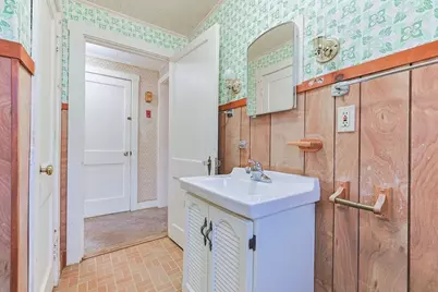 211 Dutcher St, Hopedale, MA 01747 - Photo 21