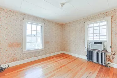 211 Dutcher St, Hopedale, MA 01747 - Photo 13