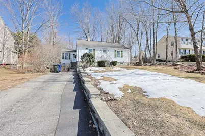 211 Dutcher St, Hopedale, MA 01747 - Photo 29