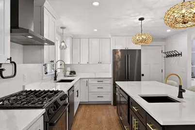 73 Braeburn Ct, Falmouth, MA 02536 - Photo 9