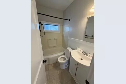 158 Forest St, Fall River, MA 02721 - Photo 9