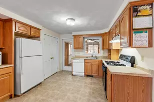 45 Maplewood Dr, Townsend, MA 01469 - Photo 7