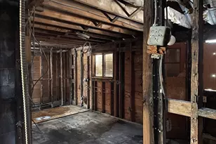523 James St, Chicopee, MA 01020 - Photo 9
