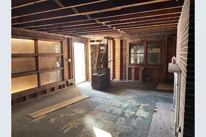 523 James St, Chicopee, MA 01020 - Photo 11