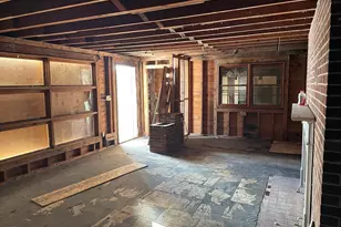 523 James St, Chicopee, MA 01020 - Photo 11