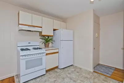 34 Regency Park Dr #34, Agawam, MA 01001 - Photo 3