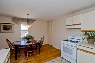 34 Regency Park Dr, Agawam, MA 01001 - Photo 1