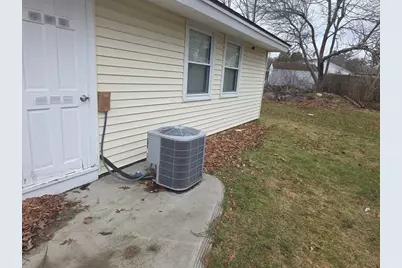 15 Wachusetts Rd, Brockton, MA 02302 - Photo 7