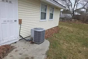 15 Wachusetts Rd, Brockton, MA 02302 - Photo 7