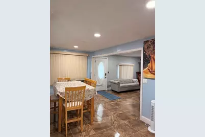 15 Wachusetts Rd, Brockton, MA 02302 - Photo 11