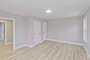 305 Dickinson St, Springfield, MA 01108 - Photo 11