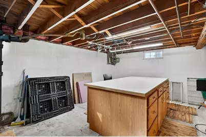 46 Kenwood St, Greenfield, MA 01301 - Photo 15